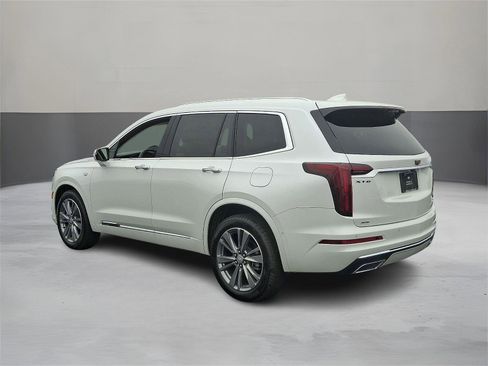 New 2025 Cadillac XT6 Premium Luxury image 4