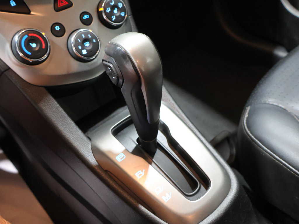 Used 2015 Chevrolet Sonic LTZ FWD image 27