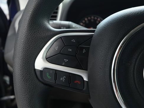 Used 2018 Jeep Renegade Sport w/ Power & Air Group image 13