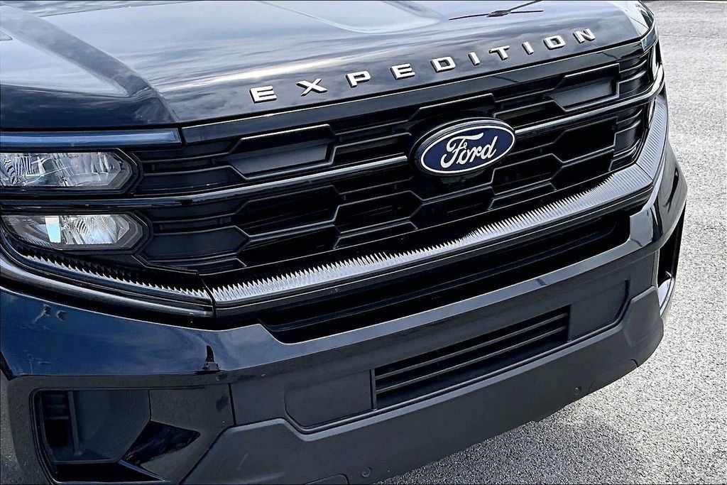 Certified 2025 Ford Expedition Max Active AWD/4WD image 31