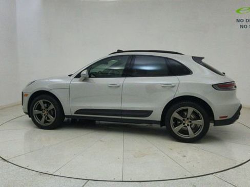 Used 2024 Porsche Macan AWD/4WD image 66