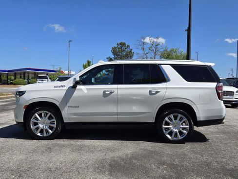 Used 2023 Chevrolet Tahoe High Country AWD/4WD image 12