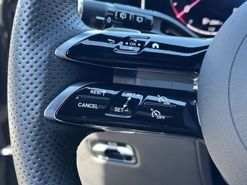 Certified 2026 Mercedes-Benz GLC 300 4MATIC image 36