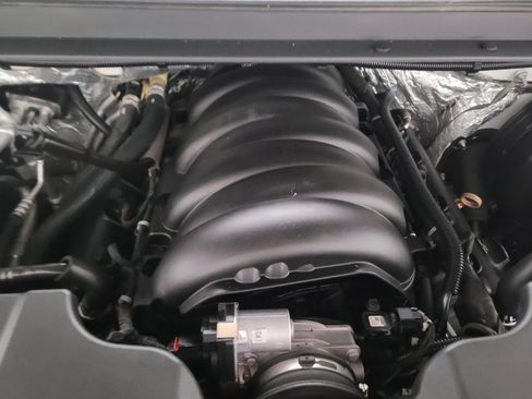 Used 2018 GMC Yukon SLT w/ Premium Edition RWD image 30