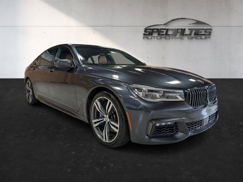 Used 2018 BMW 750i xDrive image 1