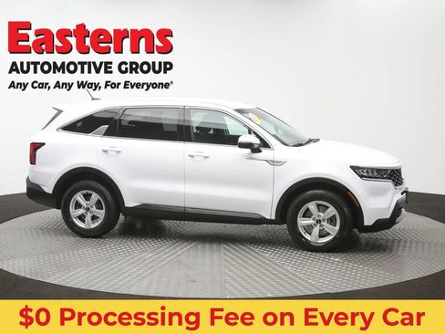 Used 2023 Kia Sorento LX FWD image 42