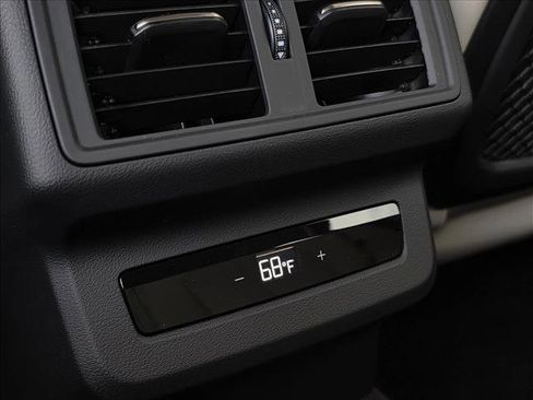 New 2025 Audi Q5 Premium image 18