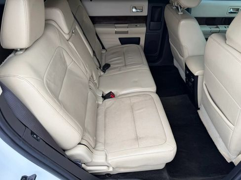 Used 2018 Ford Flex Limited w/ Equipment Group 303A AWD/4WD image 17