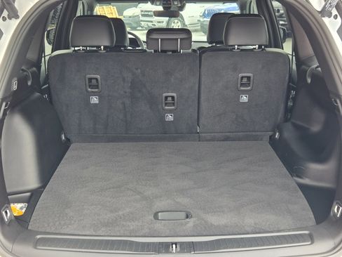 Used 2025 Jeep Grand Cherokee 4WD image 18