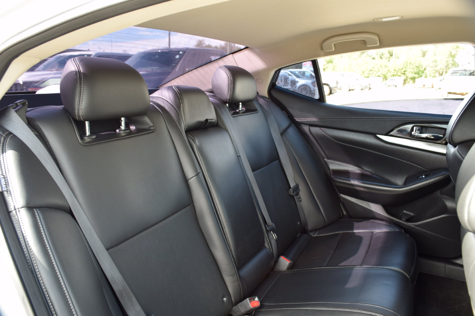 Used 2023 Nissan Maxima SV w/ Floor Mat Group FWD image 21