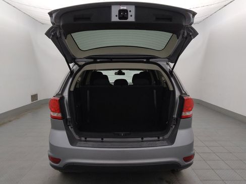 Used 2019 Dodge Journey SE w/ Connectivity Group FWD image 29