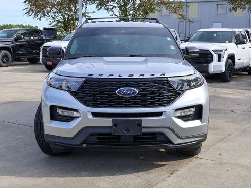 Used 2022 Ford Explorer ST-Line image 24