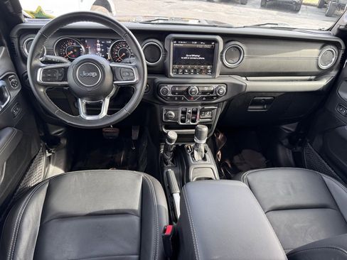Used 2021 Jeep Gladiator Overland w/ Popular Equipment Package image 5
