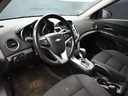 Used 2013 Chevrolet Cruze LT FWD image 11