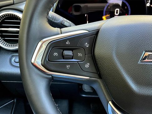 Used 2025 Chevrolet Trax ACTIV w/ Sunroof Package image 10