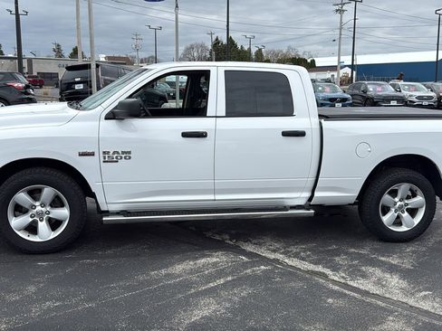 Used 2022 RAM 1500 Tradesman w/ Chrome Appearance Package AWD/4WD image 4