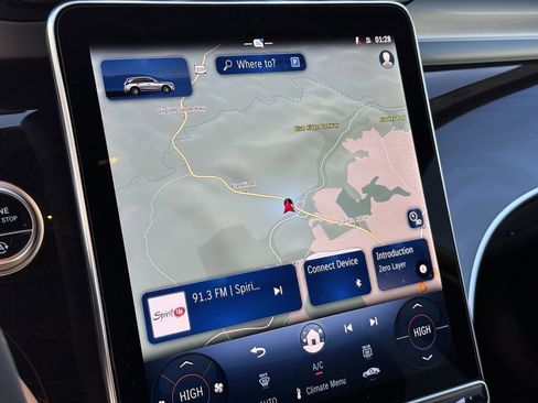 Certified 2025 Mercedes-Benz GLC 300 4MATIC image 31