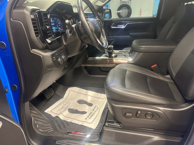 Used 2025 Chevrolet Silverado 1500 RST AWD/4WD image 30
