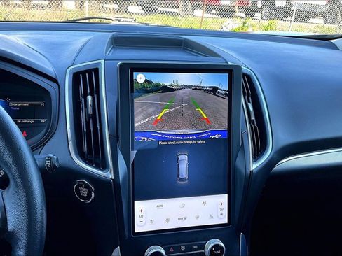 Certified 2023 Ford Edge Titanium w/ Cargo Accessory Package image 21