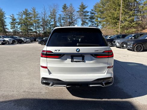 New 2024 BMW X7 xDrive40i w/ M Sport Package image 4
