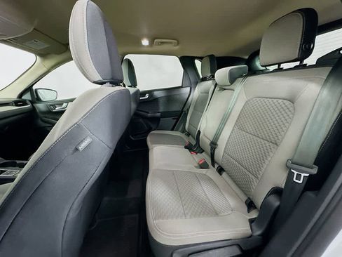 Certified 2020 Ford Escape SE image 13