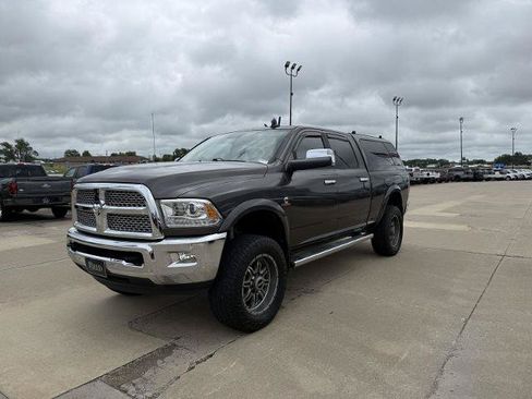 Used 2017 RAM 2500 Laramie AWD/4WD image 4
