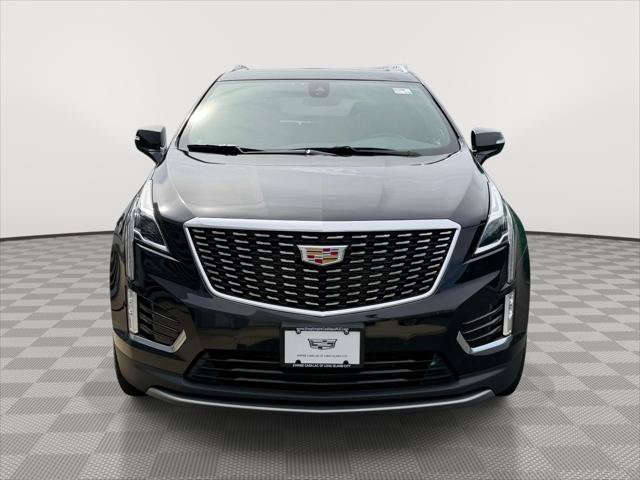Used 2024 Cadillac XT5 Premium Luxury w/ LPO, Floor Liner Package AWD/4WD image 2