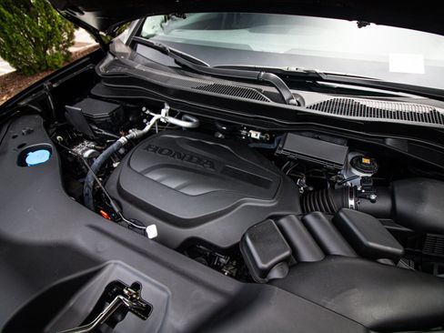 Certified 2023 Honda Ridgeline Sport image 32