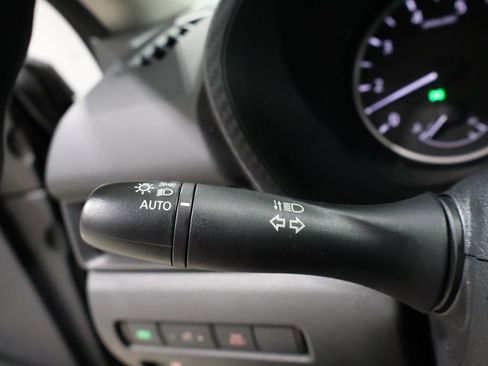 Used 2024 Nissan Sentra S image 35