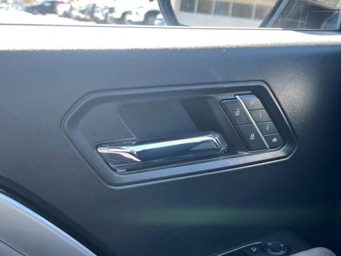 Certified 2024 Chevrolet Colorado ZR2 w/ ZR2 Convenience Package III image 21