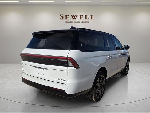 New 2026 Lincoln Navigator L Black Label image 4