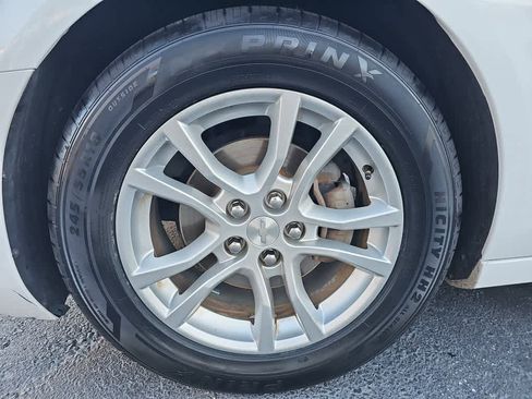 Used 2015 Chevrolet Camaro LT image 9