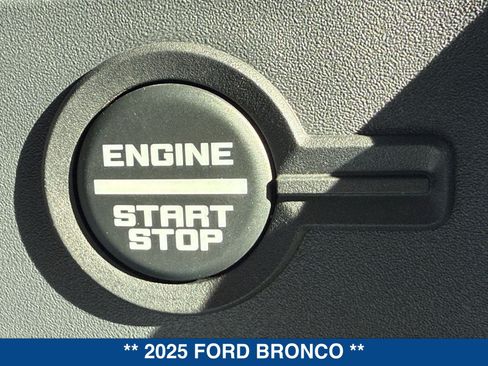 New 2025 Ford Bronco Badlands AWD/4WD image 66