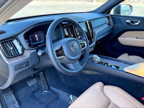 Used 2023 Volvo XC60 B5 Ultimate w/ Climate Package image 17