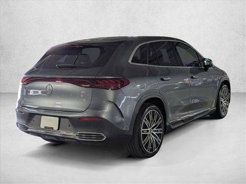 Used 2023 Mercedes-Benz EQE 500 4MATIC SUV image 5