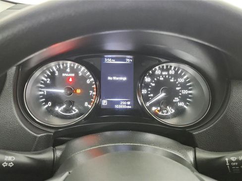 Used 2018 Nissan Rogue Sport S image 23