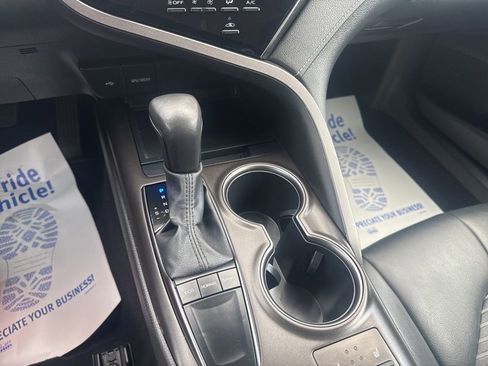 Used 2024 Toyota Camry SE image 37