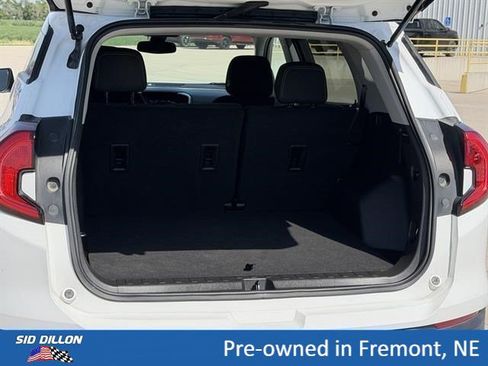 Used 2023 GMC Terrain SLE FWD image 5