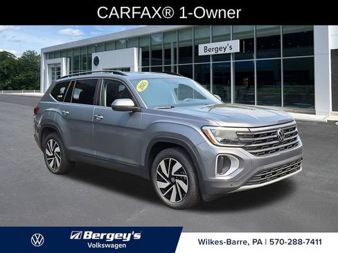 Certified 2025 Volkswagen Atlas SE AWD/4WD image 3
