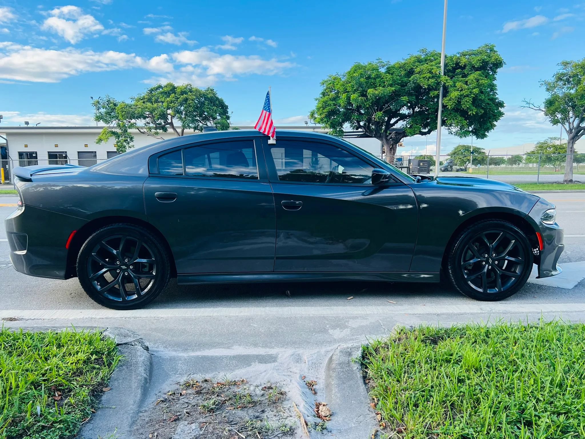 Used 2023 Dodge Charger R/T w/ Blacktop Package RWD image 6