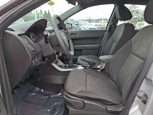 Used 2011 Ford Focus SE image 13