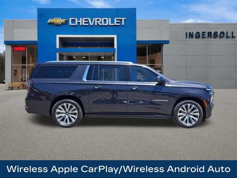 Used 2025 Chevrolet Suburban High Country AWD/4WD image 27