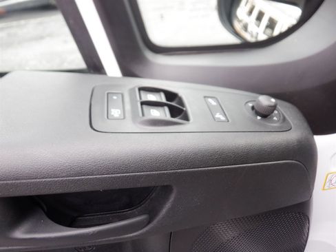 Used 2024 RAM ProMaster 1500 w/ Convenience Group image 11