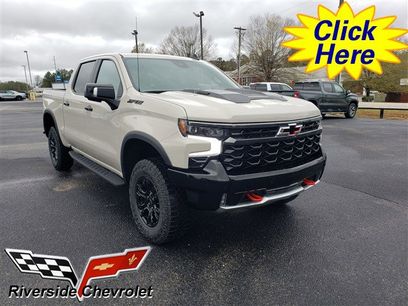 New 2026 Chevrolet Silverado 1500 ZR2 w/ LPO, Dark Essentials Package