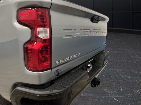 Used 2024 Chevrolet Silverado 2500 Custom w/ Custom Value Package image 31