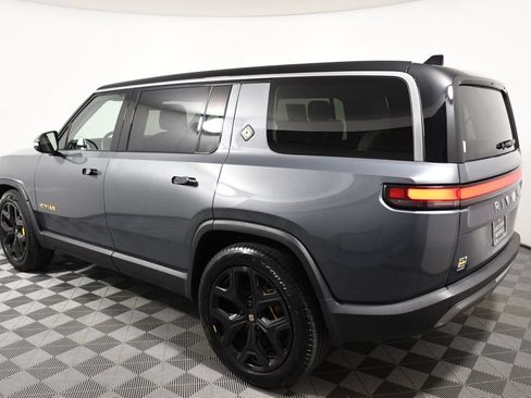 Used 2024 Rivian R1S Adventure AWD/4WD image 3
