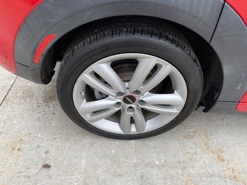 Used 2015 MINI Cooper 4-Door Hardtop image 12