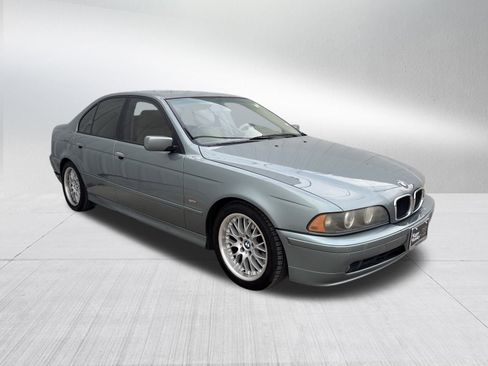 Used 2003 BMW 530i 530i image 3