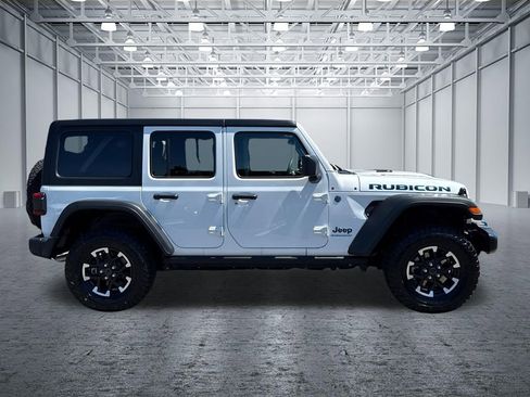 Used 2025 Jeep Wrangler Unlimited Rubicon 4xe w/ Safety Group AWD/4WD image 8