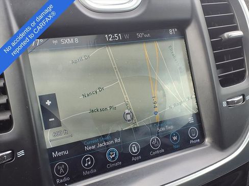 Used 2017 Chrysler 300 Touring w/ Value Package image 20